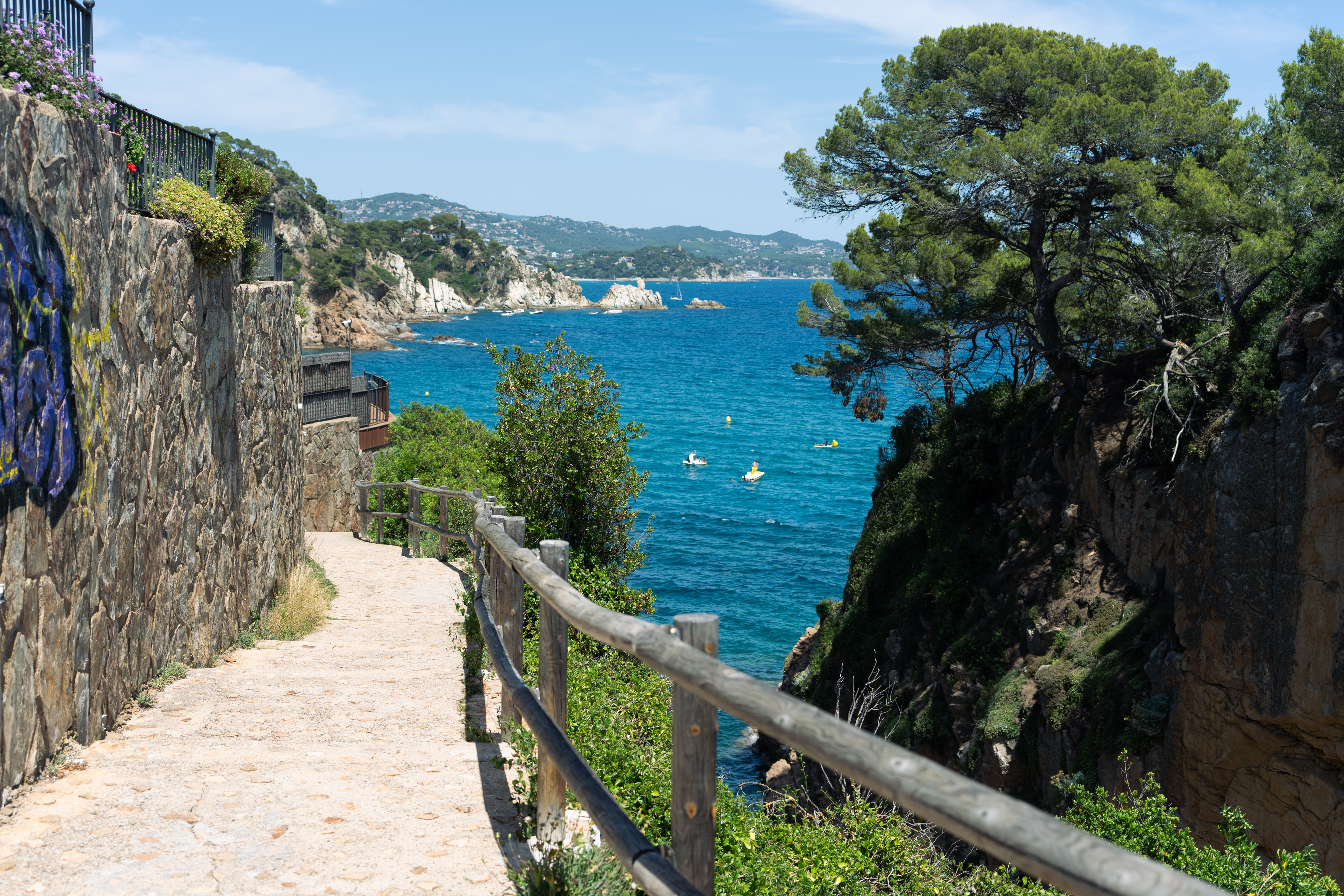 Catalonia photo 1 by Bowen Hou