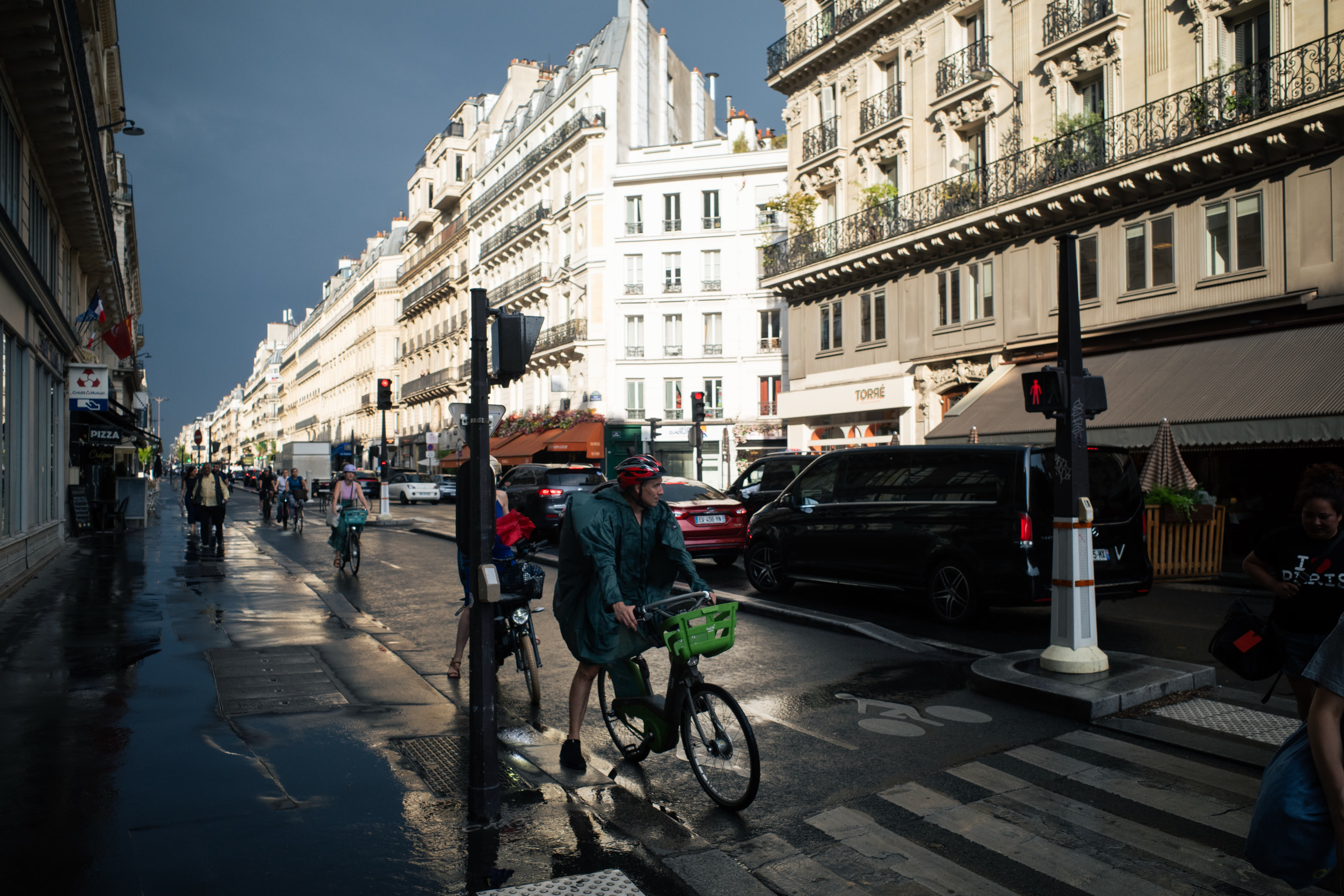 Paris Pt.2 photo 4 by Bowen Hou