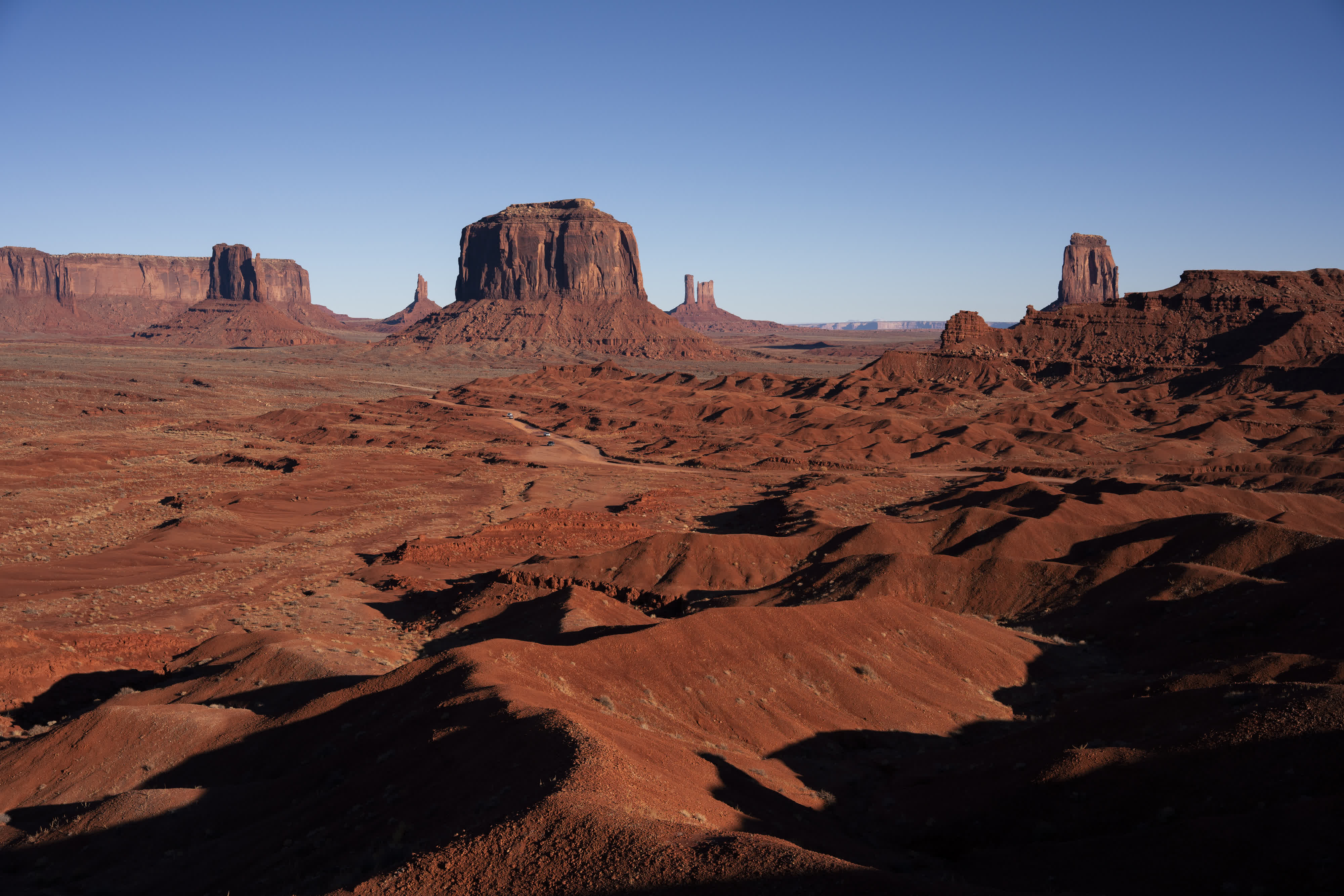 Monument Valley 2023 photo 1 by Bowen Hou