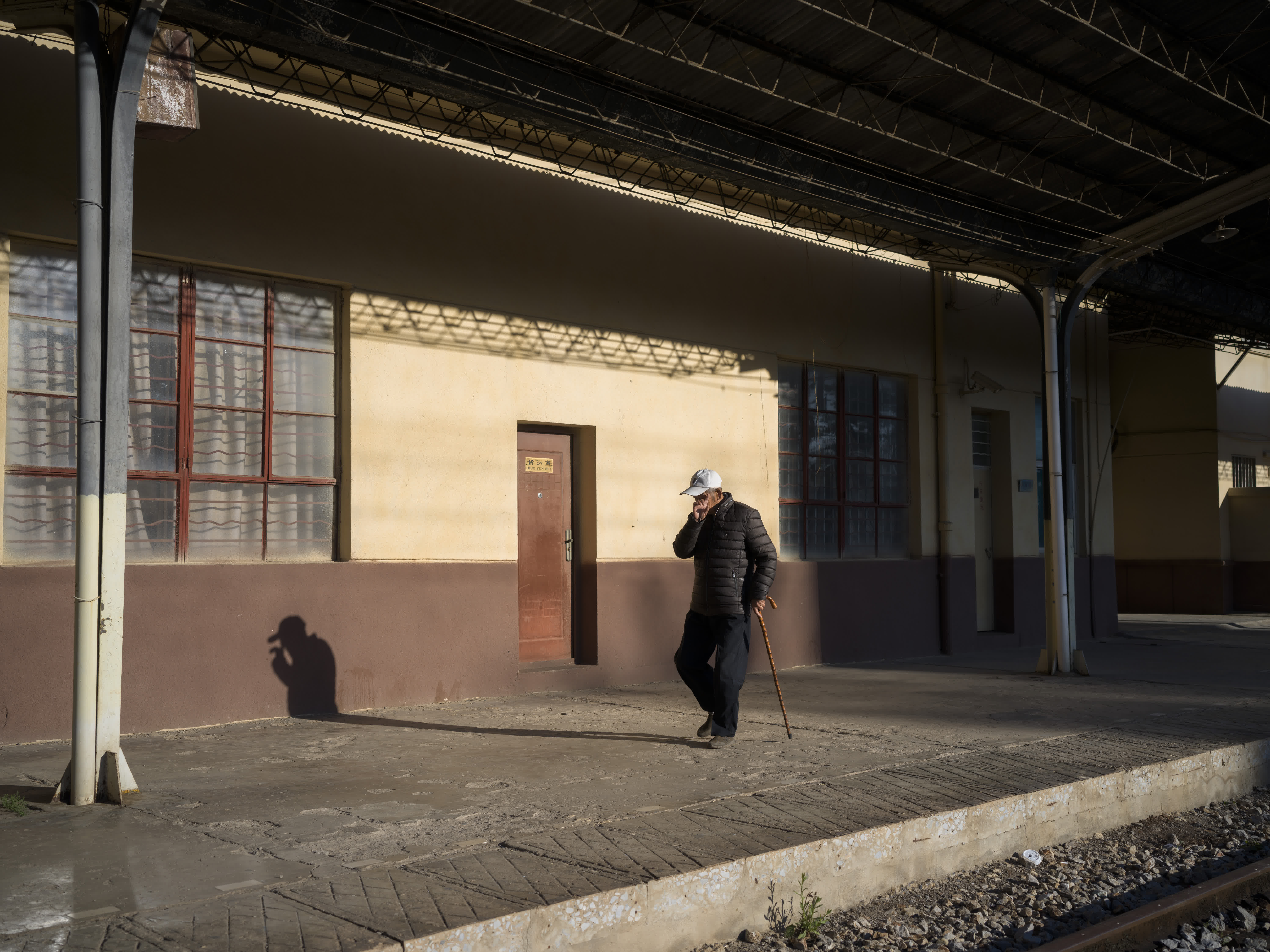 Yiliang Railway Station photo 5 by Bowen Hou